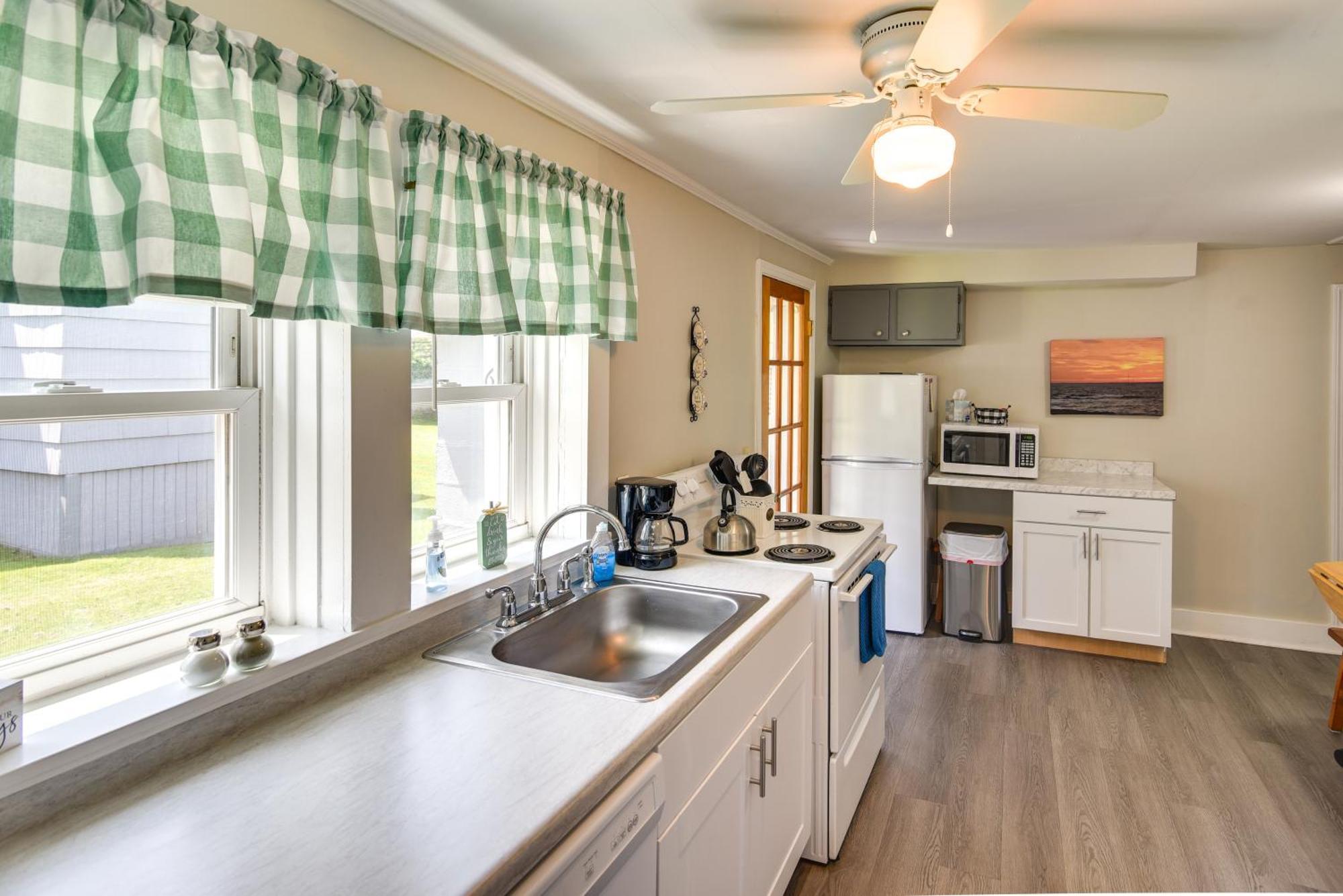 Newport House Less Than 3 Mi To Beaches And Bowens Wharf! Exteriör bild