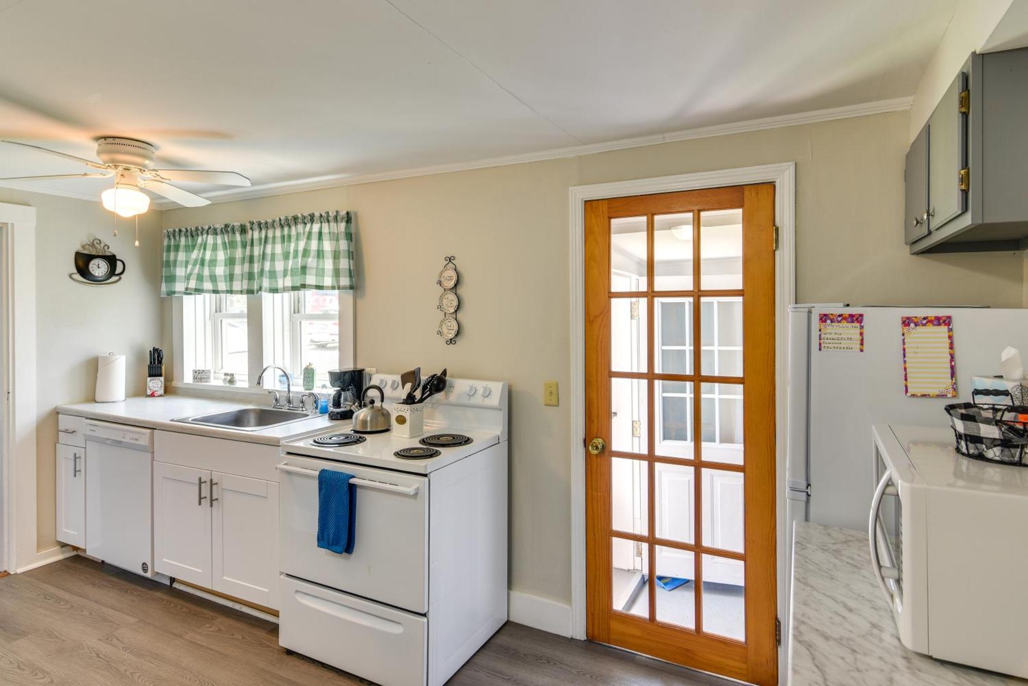 Newport House Less Than 3 Mi To Beaches And Bowens Wharf! Exteriör bild